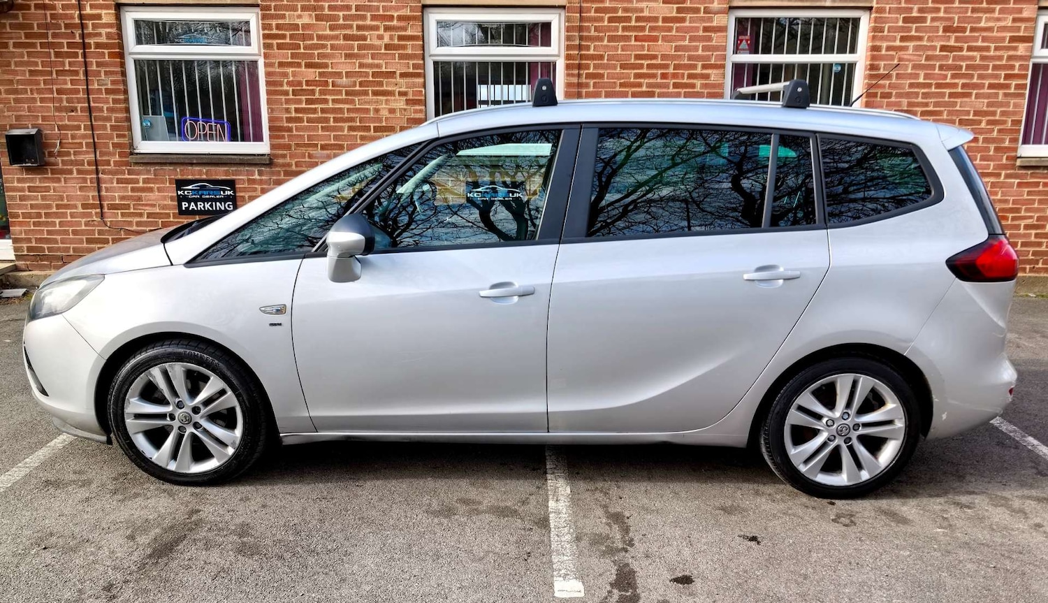 Used Vauxhall Zafira Tourer 2013 for sale - 77470074: Photo 99