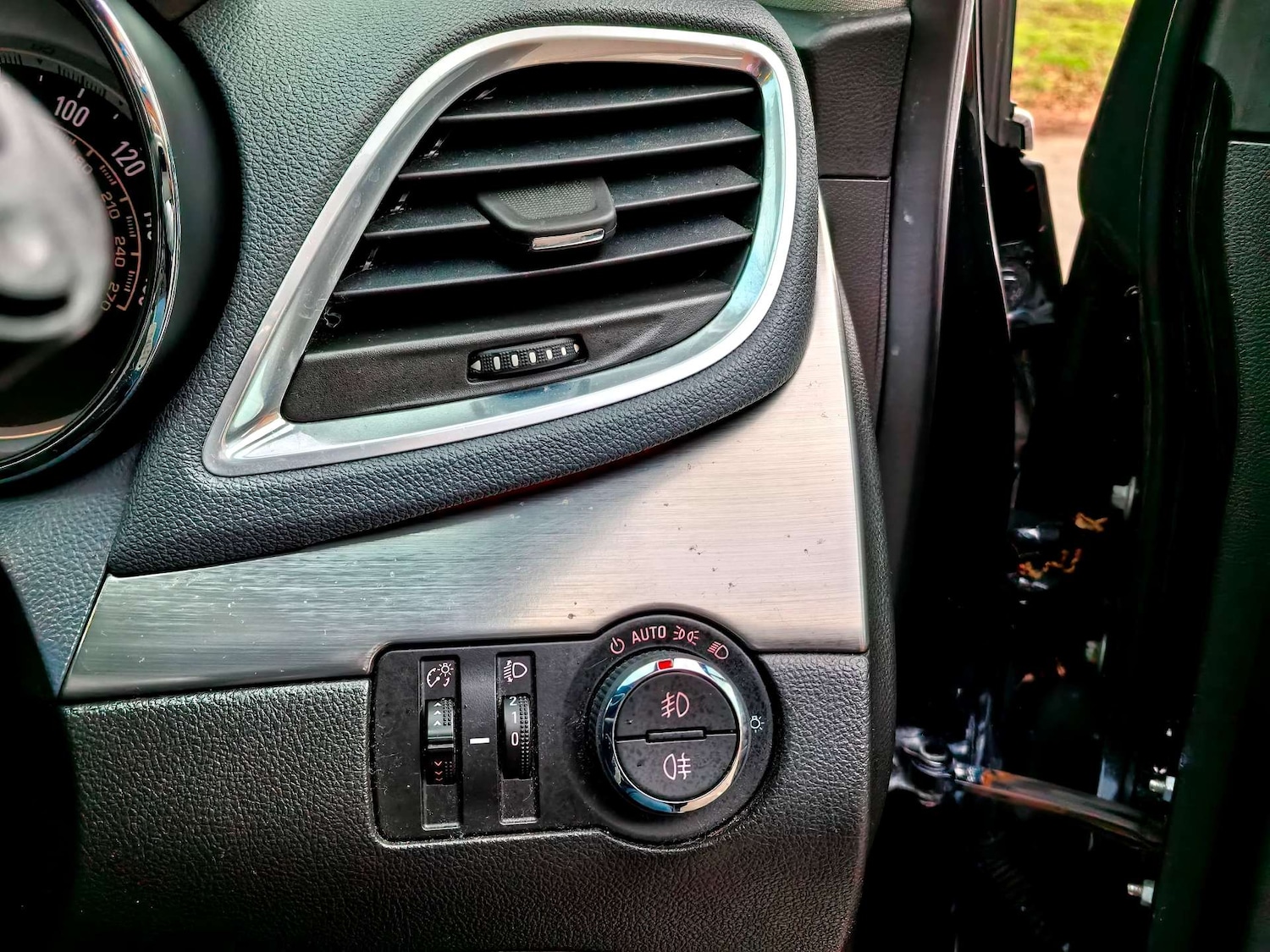 Used Vauxhall Mokka 2015 for sale - 76720480: Photo 61