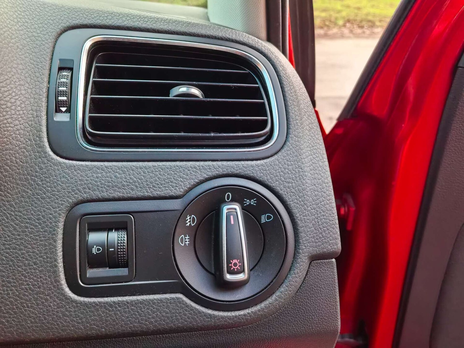 Used Volkswagen Polo 2016 for sale - 75910015: Photo 73