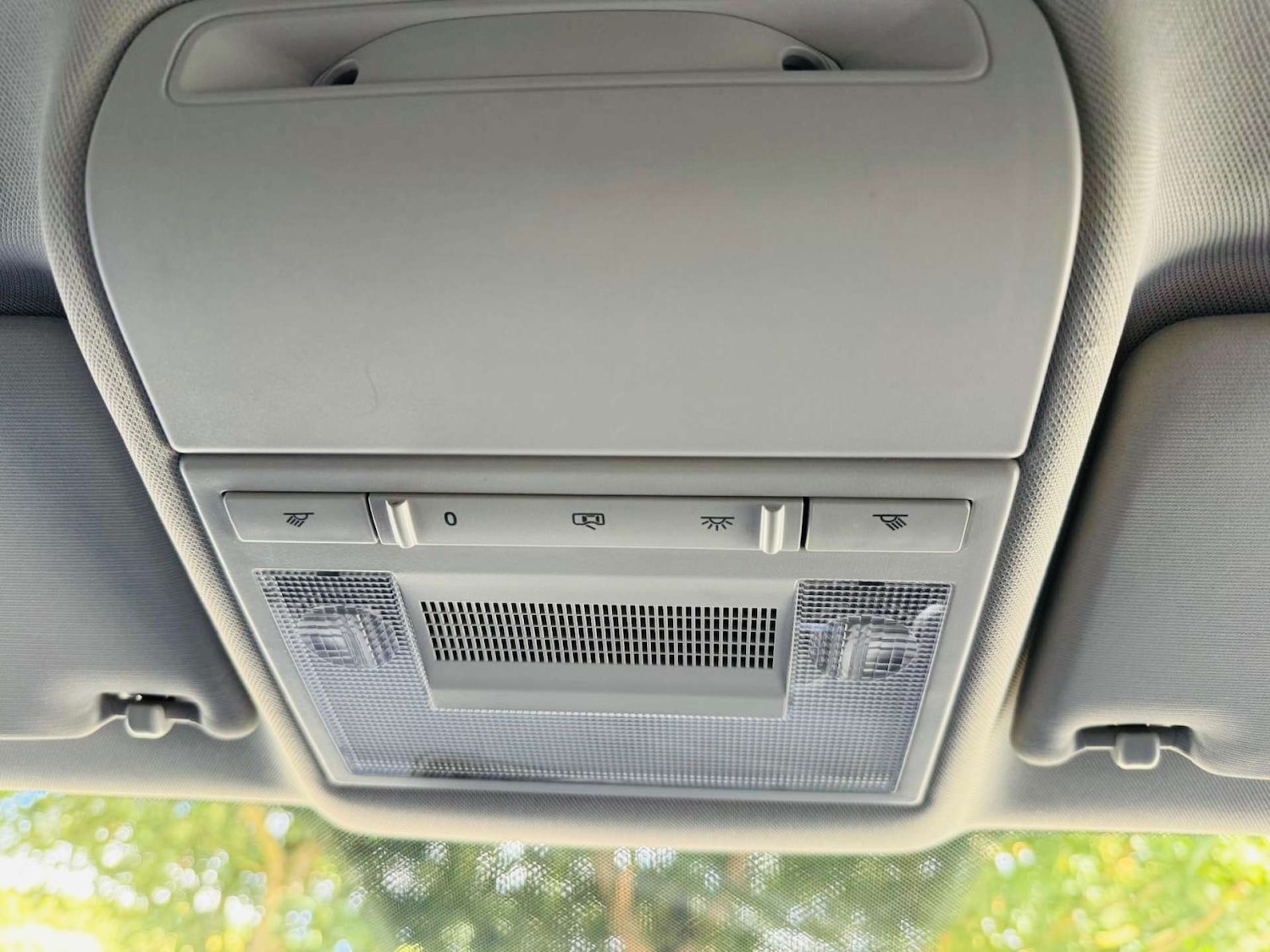 Used Volkswagen Polo 2016 for sale - 75910015: Photo 85