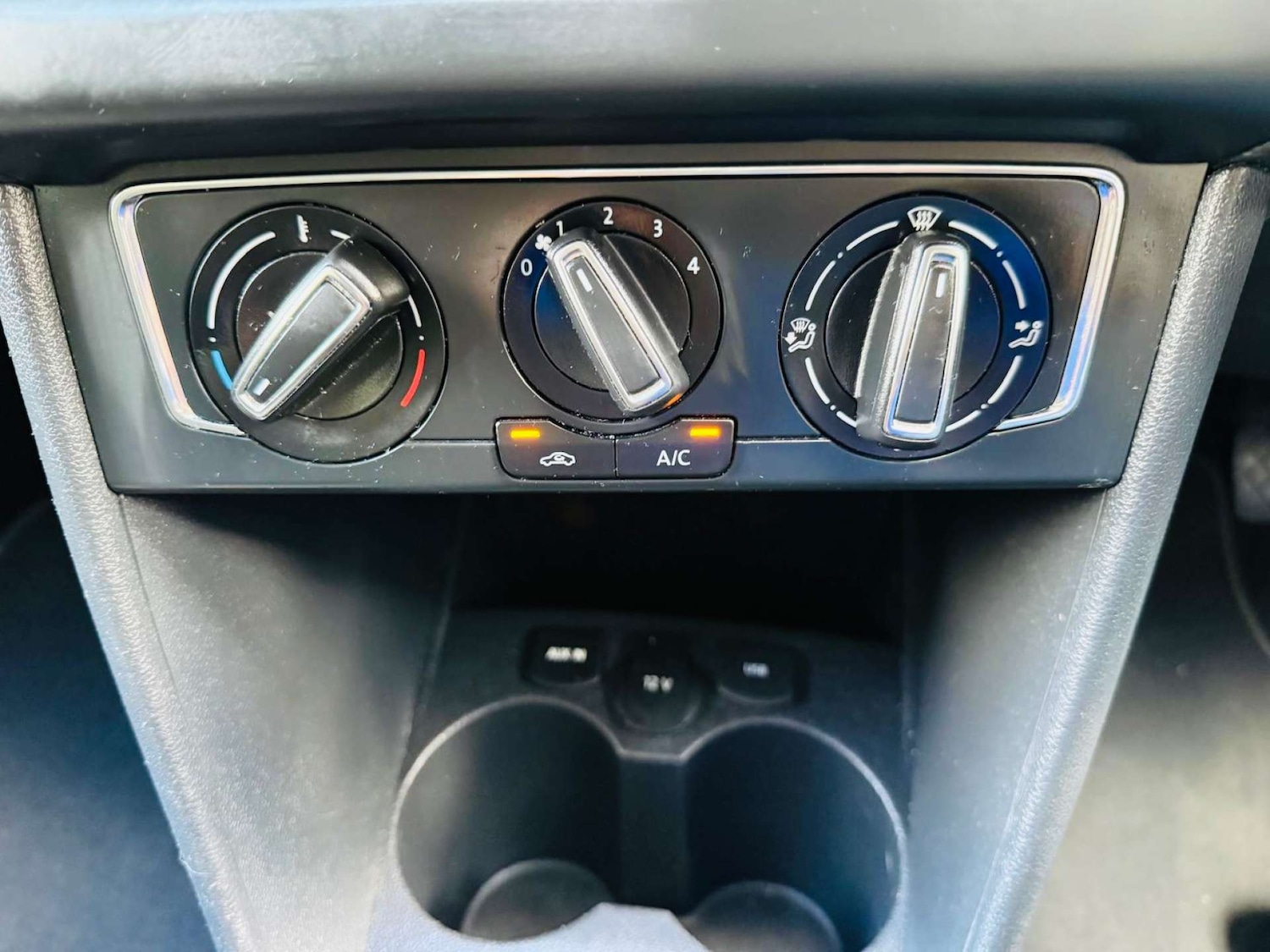 Used Volkswagen Polo 2016 for sale - 75910015: Photo 95