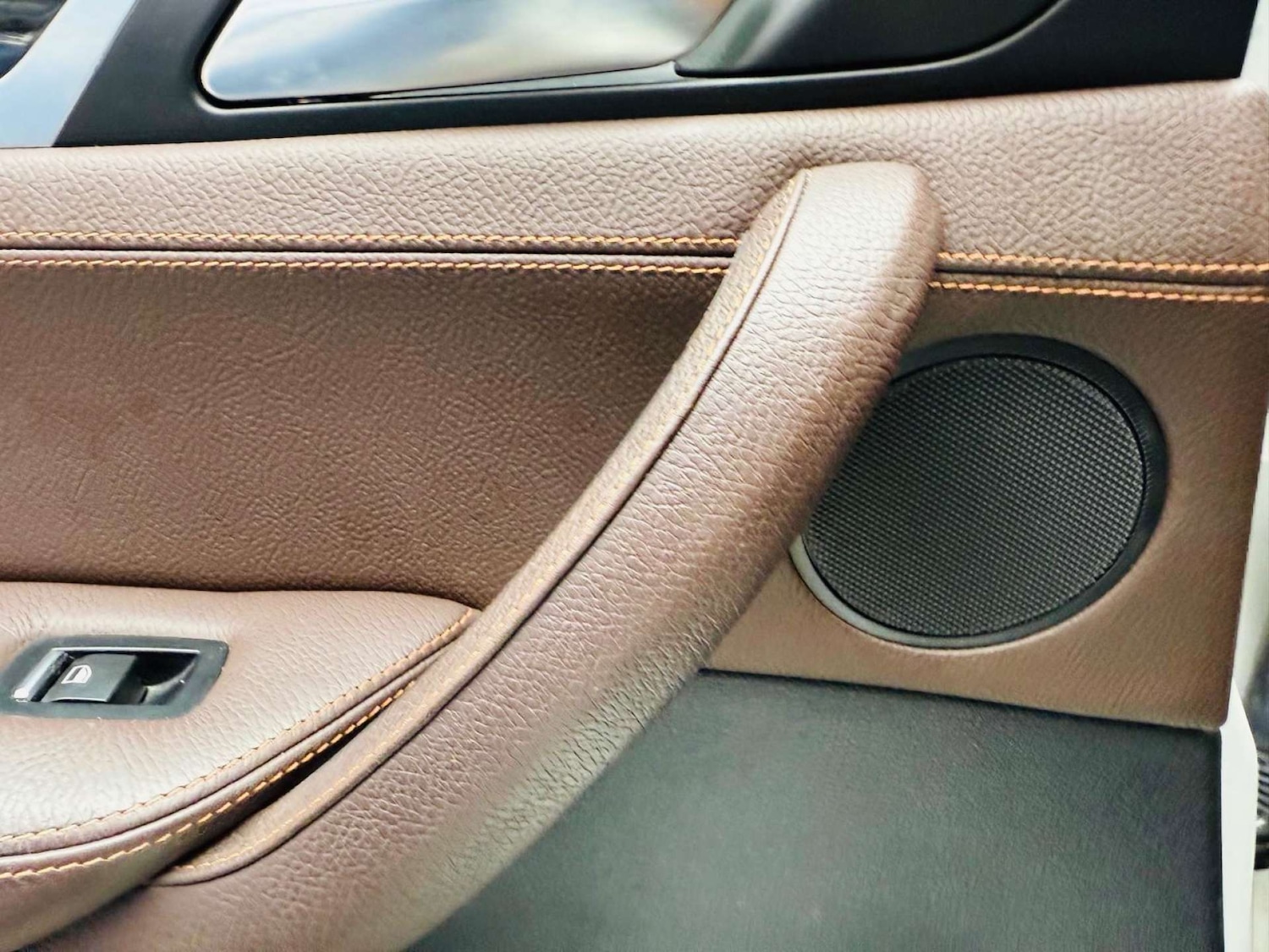 Used BMW X4 2015 for sale - 76602111: Photo 16