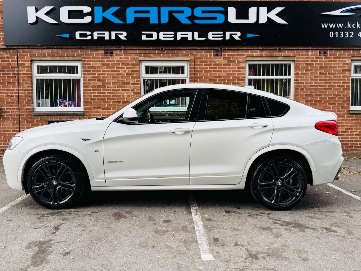 Used BMW X4 2015 for sale - 76602111: Photo 4