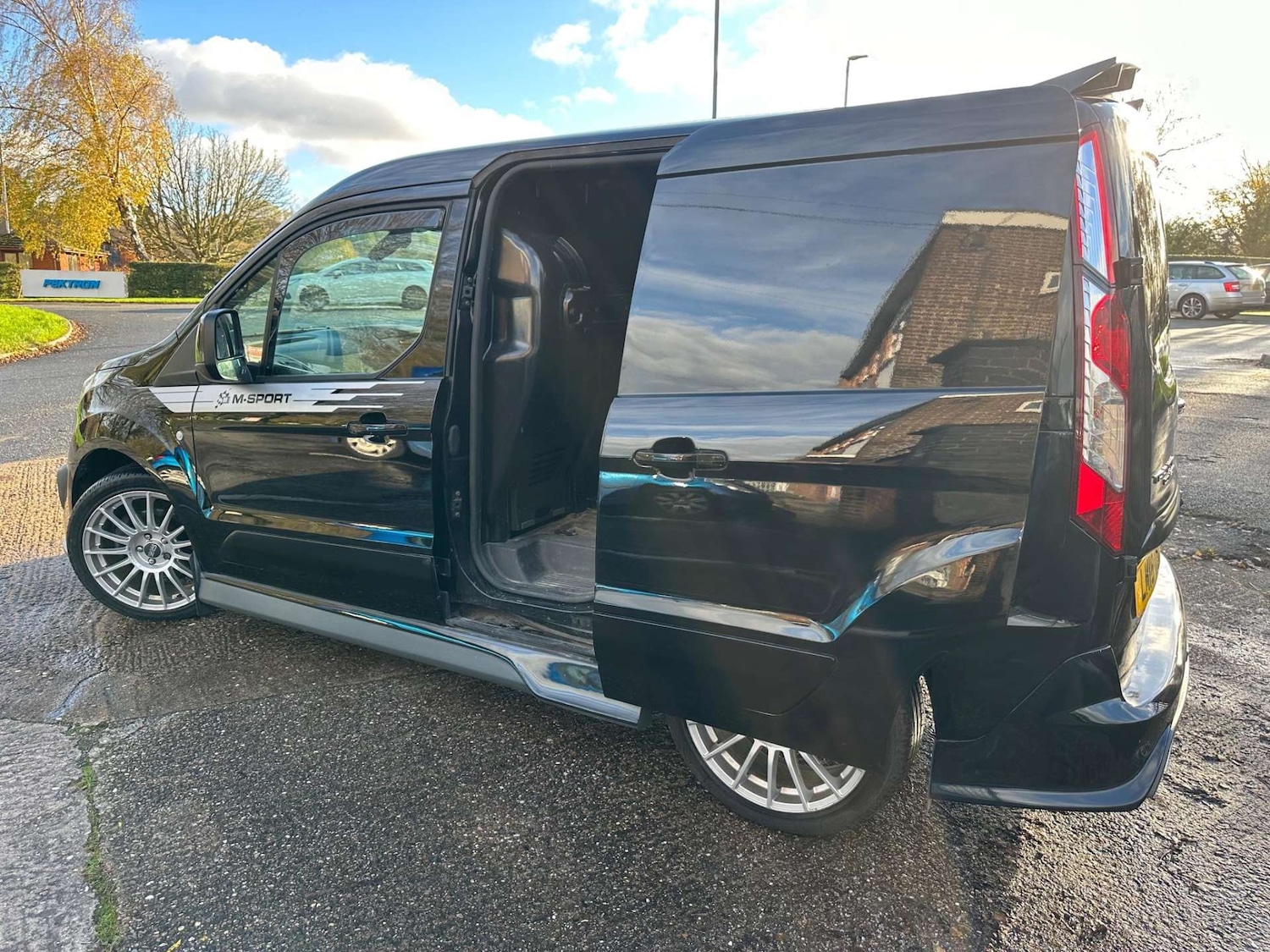 Used Ford Transit Connect 2018 for sale - 76363761: Photo 11