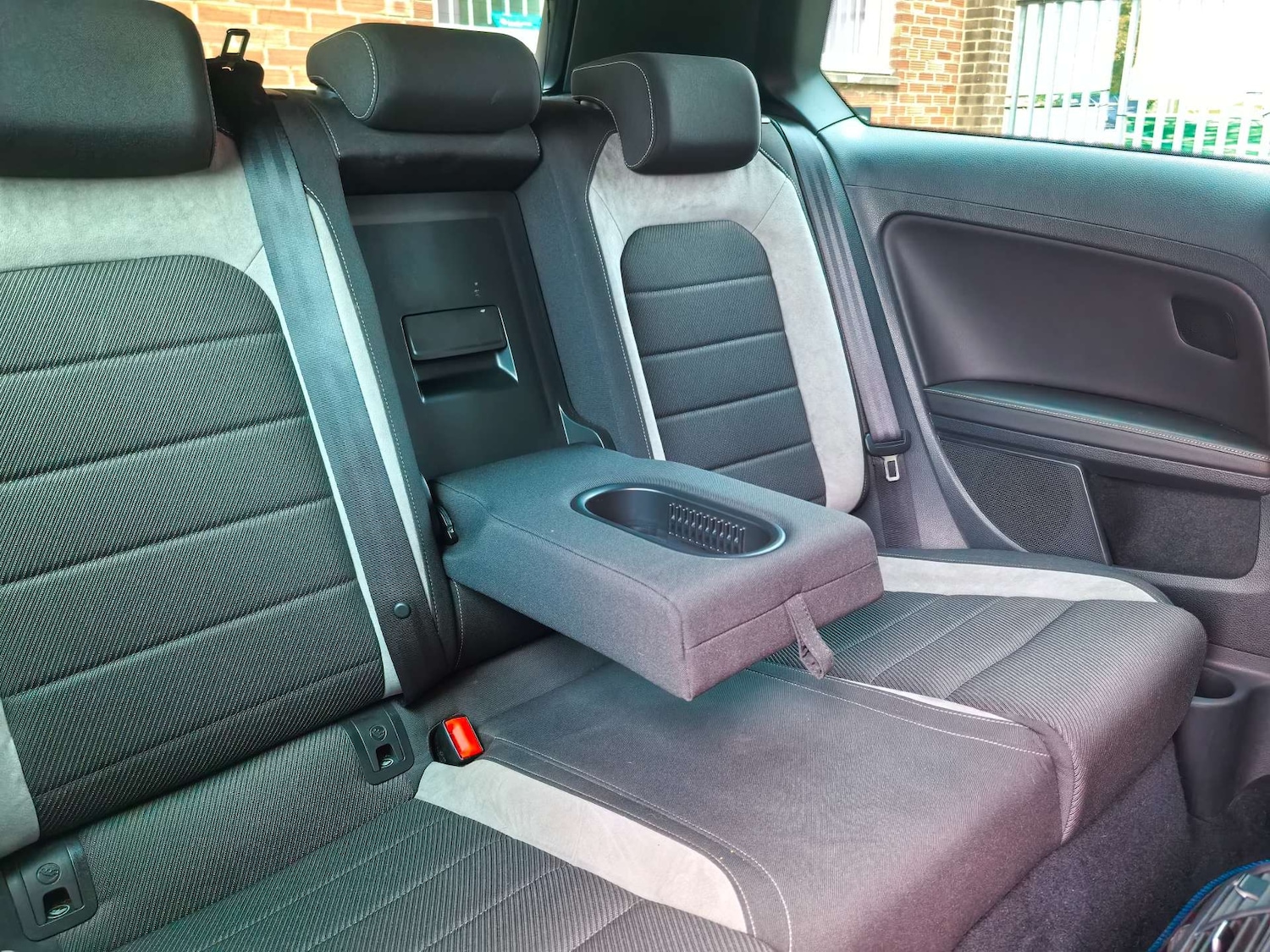 Used Volkswagen Golf 2016 for sale - 76250061: Photo 23