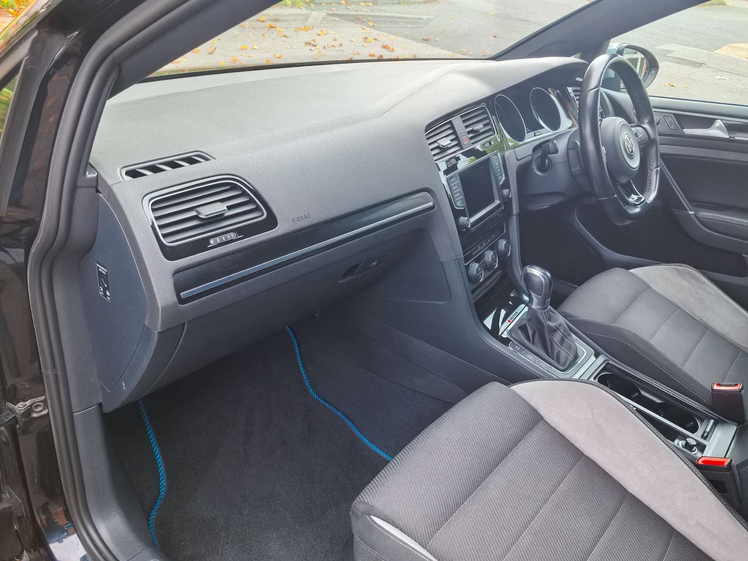 Used Volkswagen Golf 2016 for sale - 76250061: Photo 25