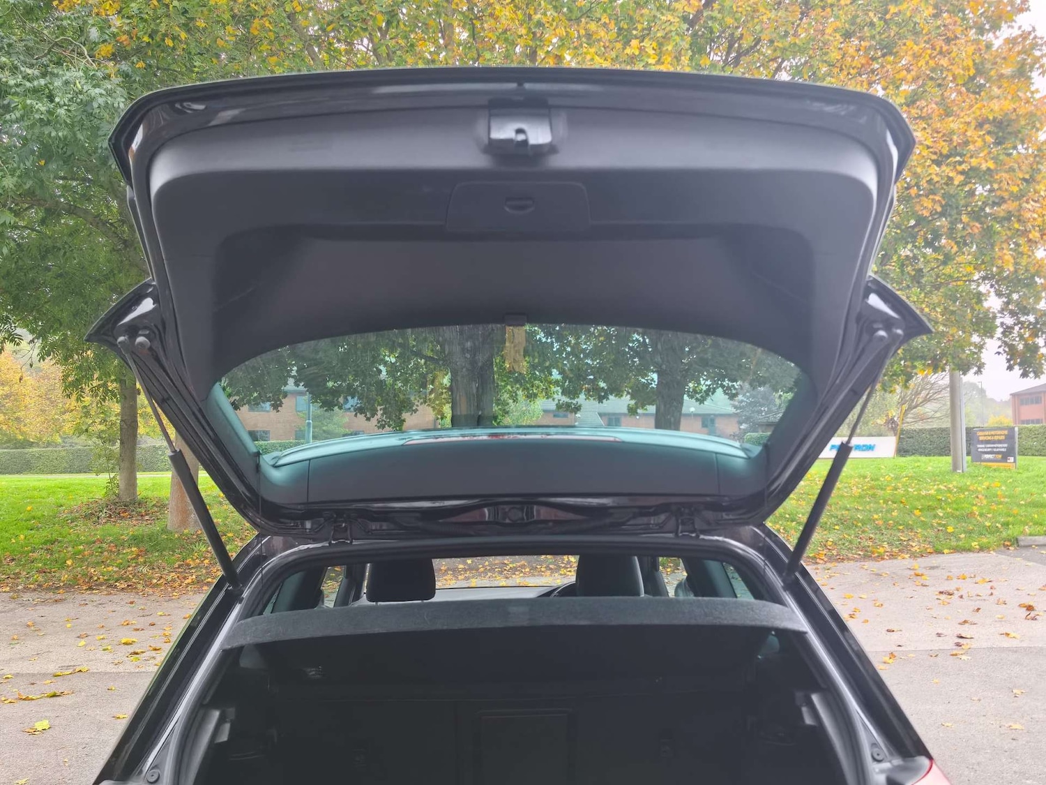 Used Volkswagen Golf 2016 for sale - 76250061: Photo 38