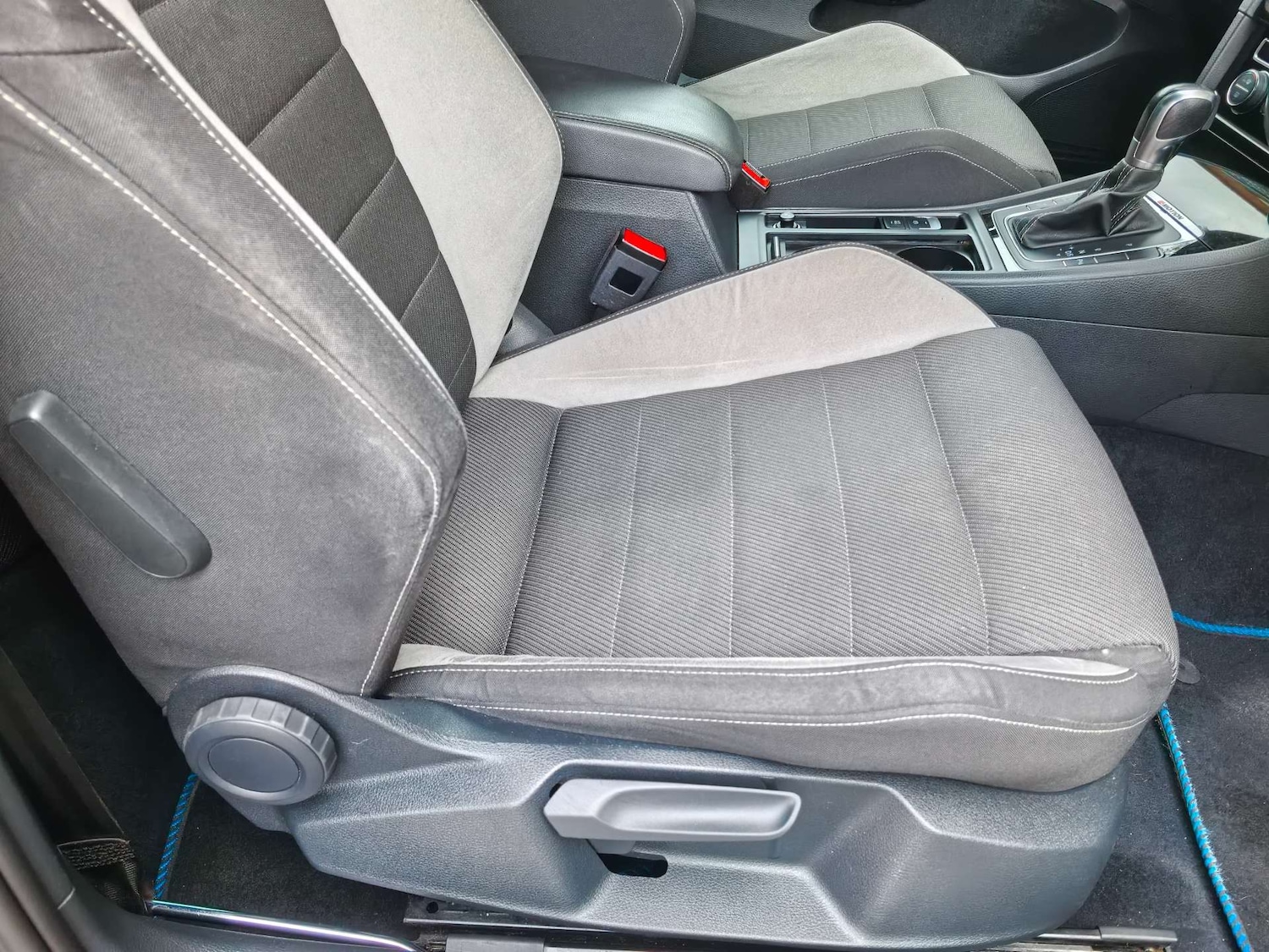 Used Volkswagen Golf 2016 for sale - 76250061: Photo 77