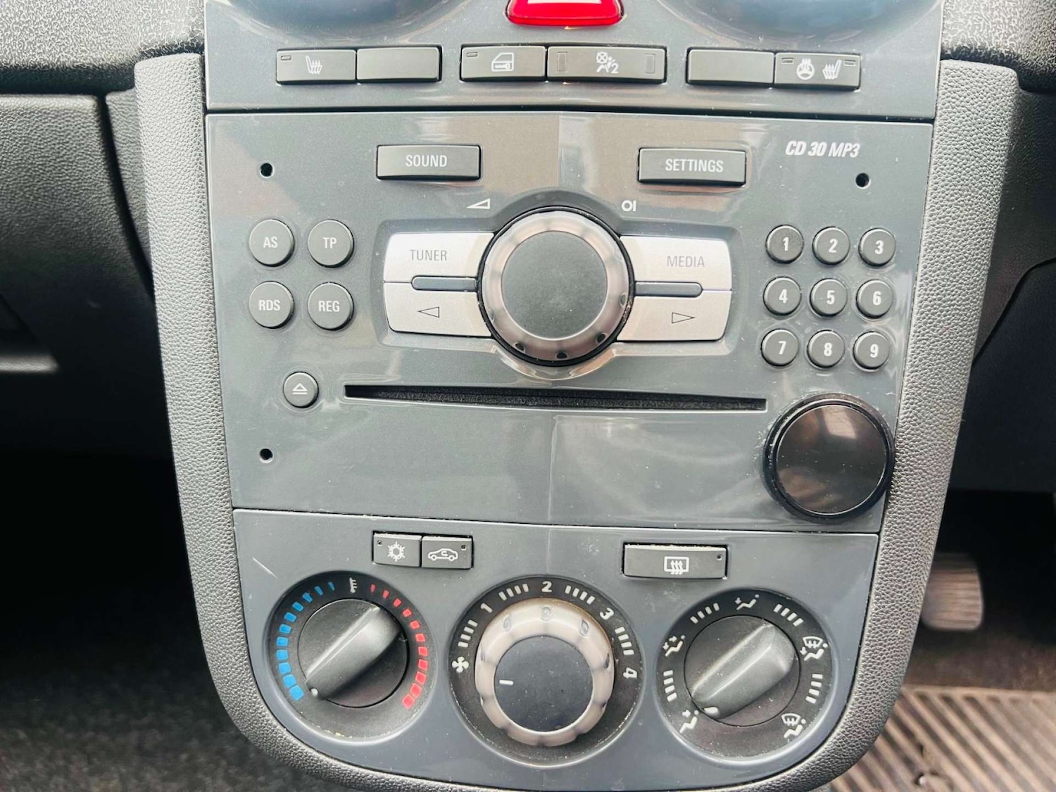 Used Vauxhall Corsa 2012 for sale - 76601043: Photo 25