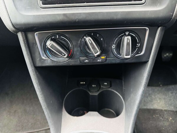 Used Volkswagen Polo 2015 for sale - 76018461: Photo 29