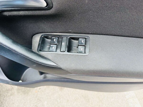 Used Volkswagen Polo 2015 for sale - 76018461: Photo 33