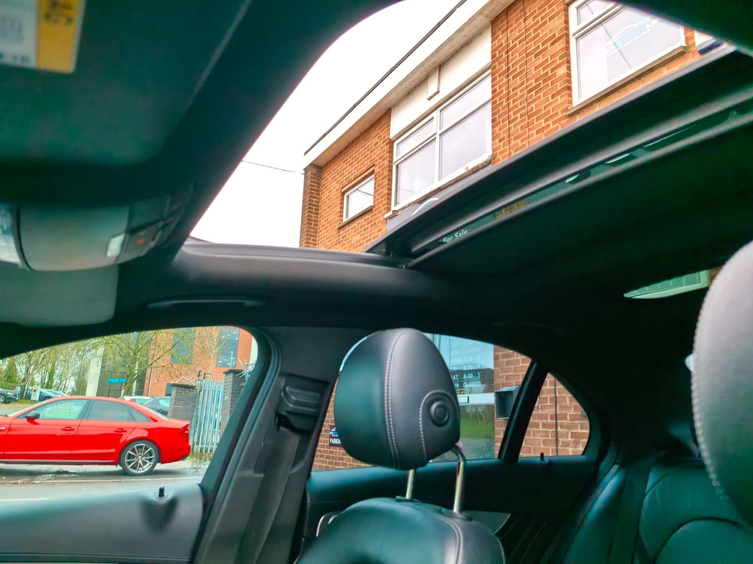 Used Mercedes-Benz C Class 2016 for sale - 76330099: Photo 37