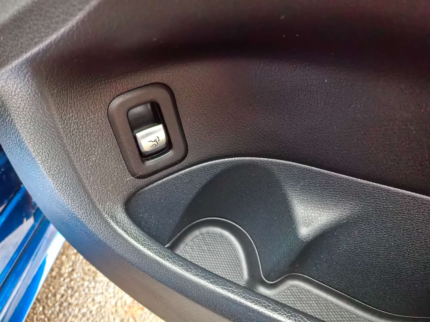 Used Mercedes-Benz C Class 2016 for sale - 76330099: Photo 74