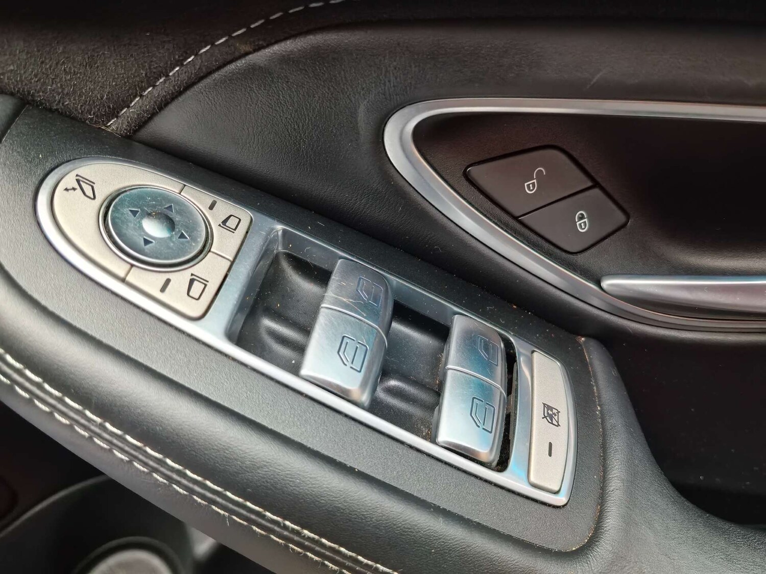 Used Mercedes-Benz C Class 2016 for sale - 76330099: Photo 75