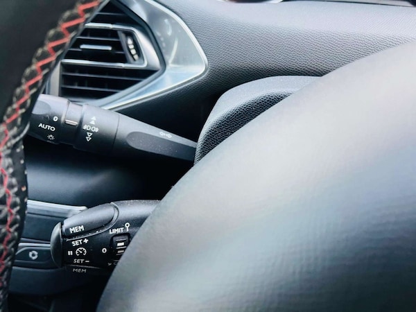 Used Peugeot 308 2015 for sale - 76278427: Photo 45