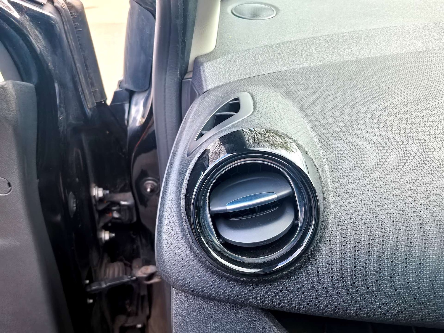 Used Renault Clio 2015 for sale - 77548523: Photo 33