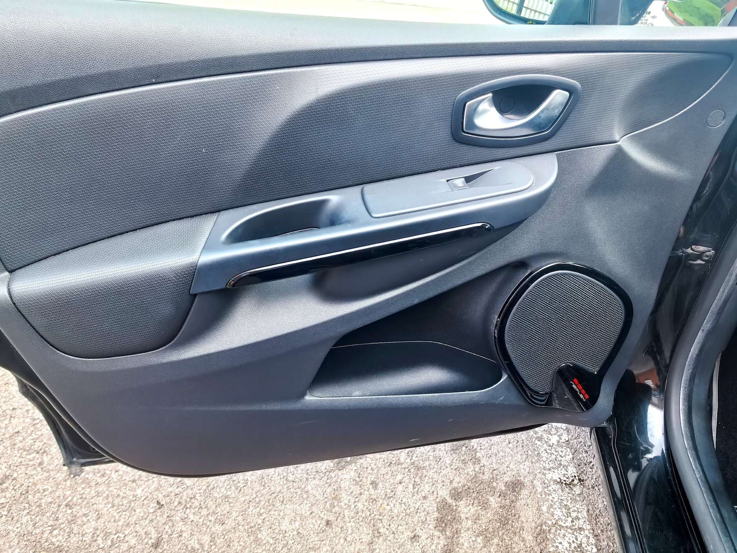 Used Renault Clio 2015 for sale - 77548523: Photo 73