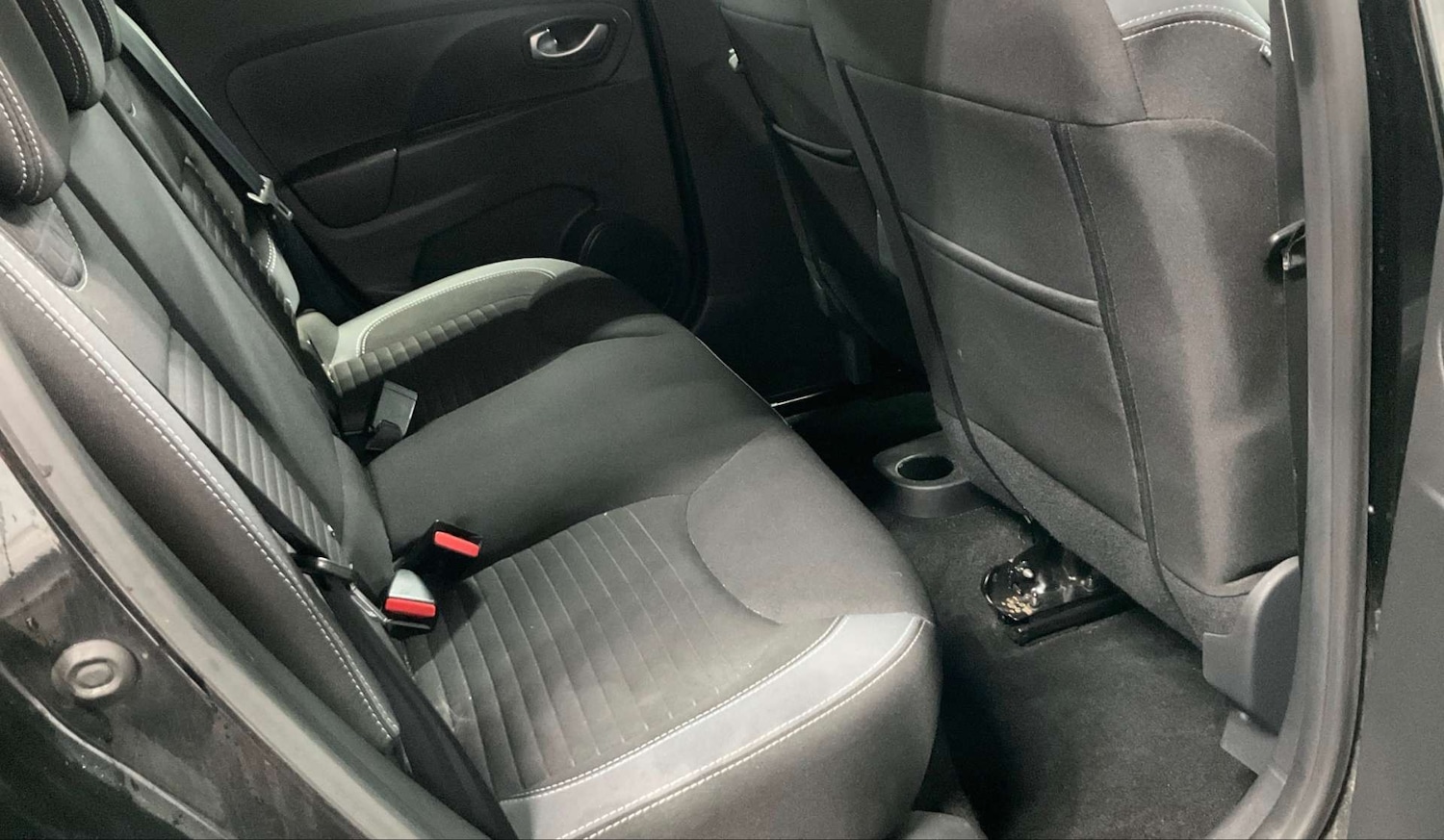 Used Renault Clio 2015 for sale - 77548523: Photo 9