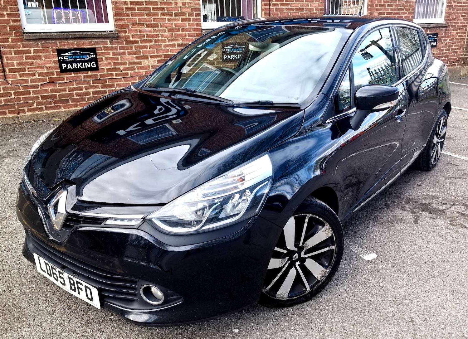 Used Renault Clio 2015 for sale - 77548523: Photo 98
