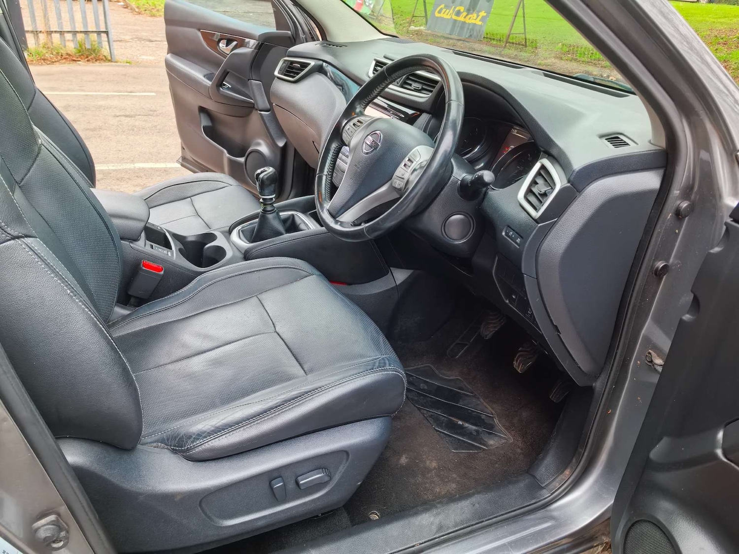 Used Nissan Qashqai 2015 for sale - 76940190: Photo 12