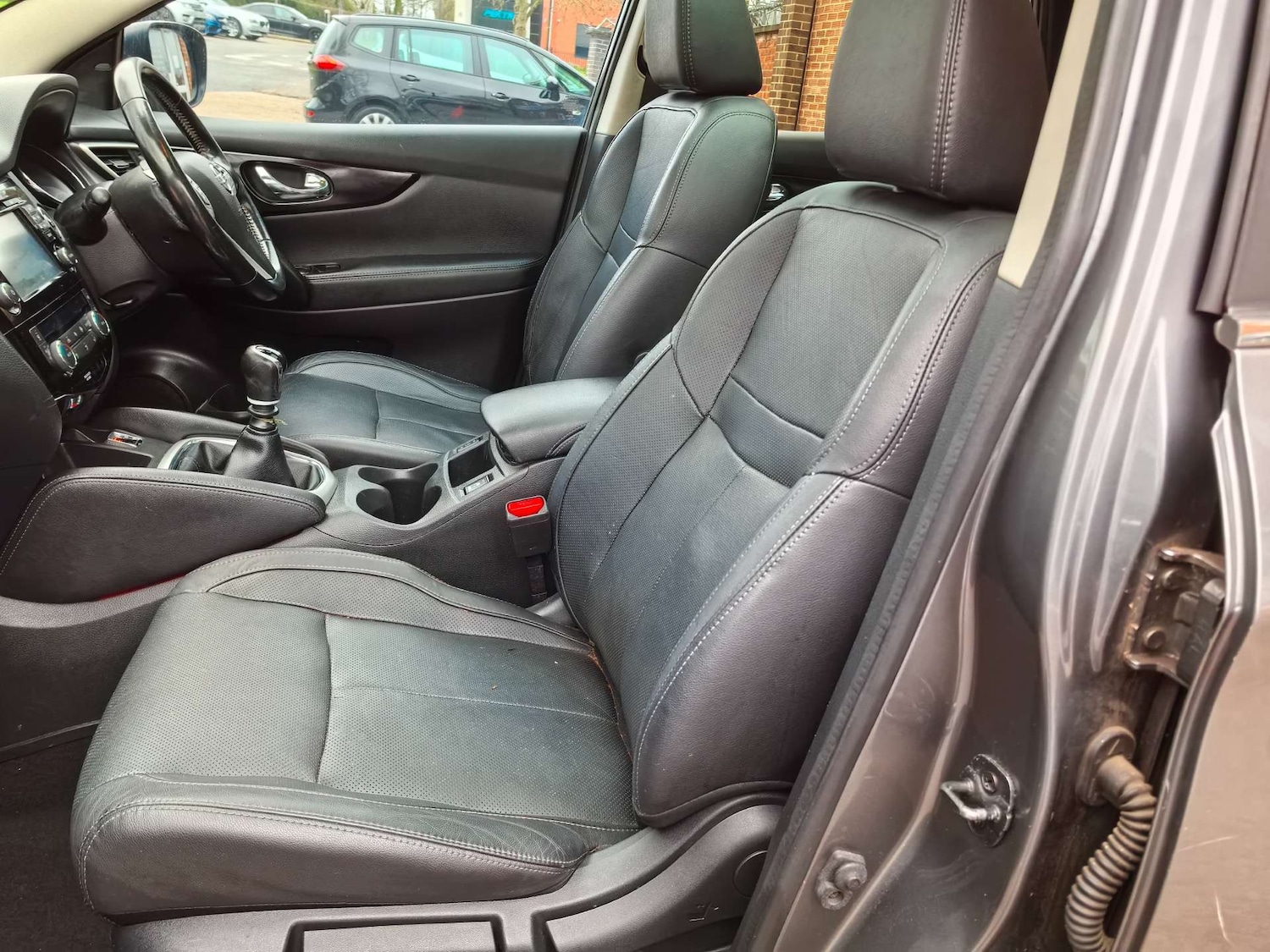 Used Nissan Qashqai 2015 for sale - 76940190: Photo 23