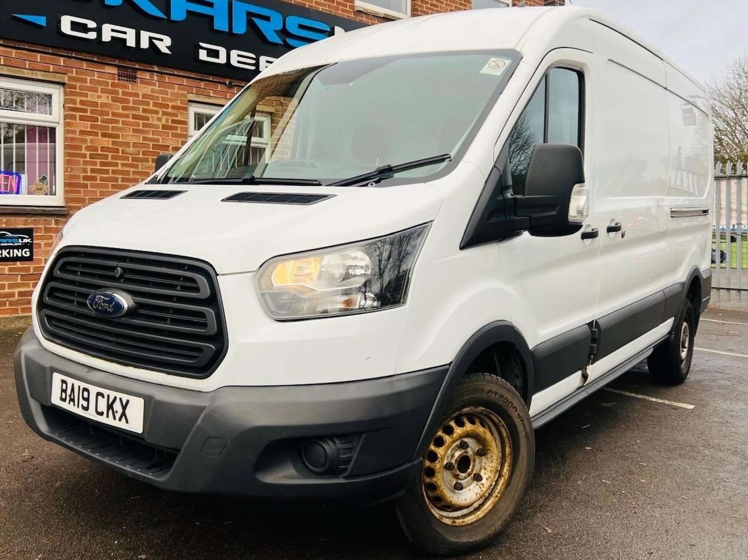 Used Ford Transit 2019 for sale - 76600916: Photo 2