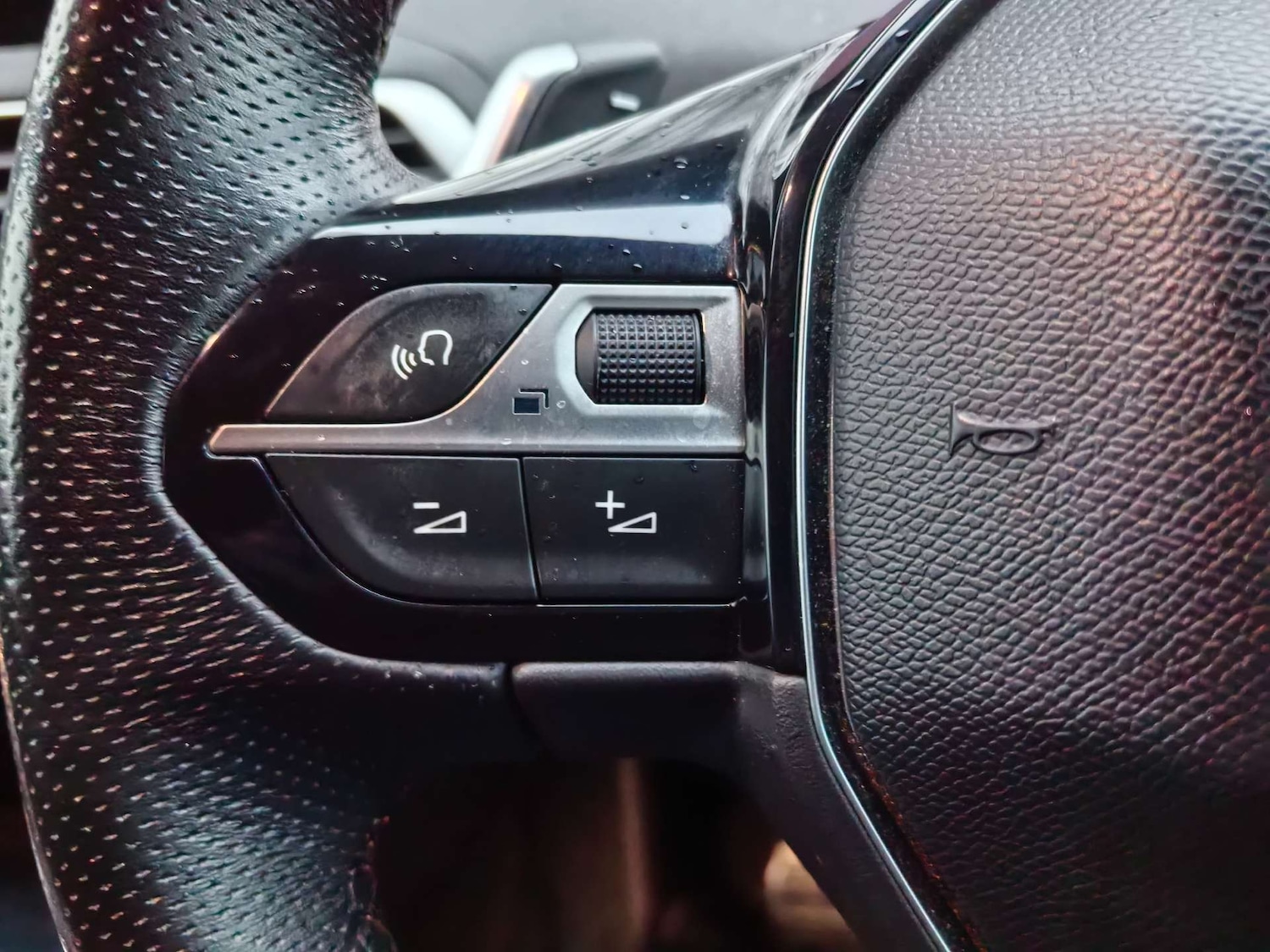 Used Peugeot 3008 2018 for sale - 76837448: Photo 22