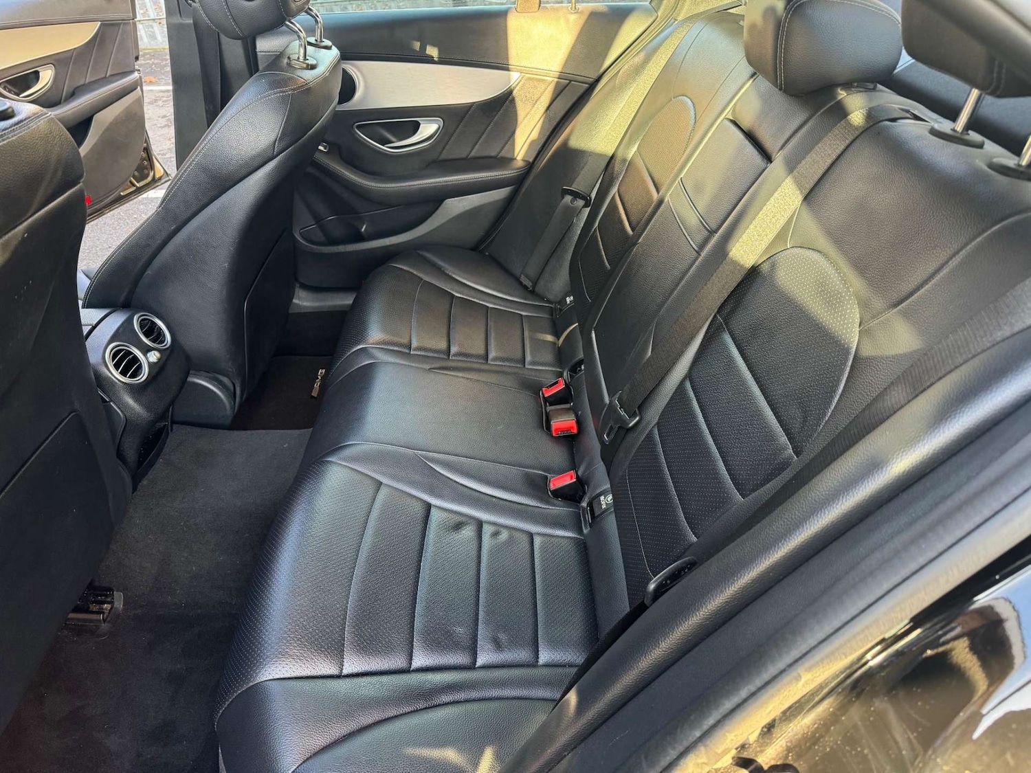 Used Mercedes-Benz C Class 2014 for sale - 76601280: Photo 23