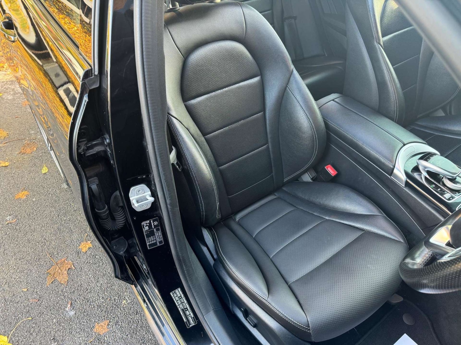 Used Mercedes-Benz C Class 2014 for sale - 76601280: Photo 28