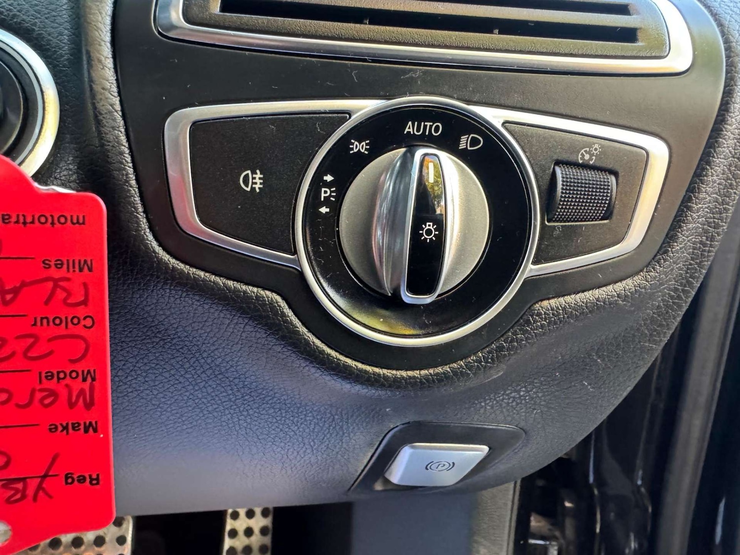 Used Mercedes-Benz C Class 2014 for sale - 76601280: Photo 43