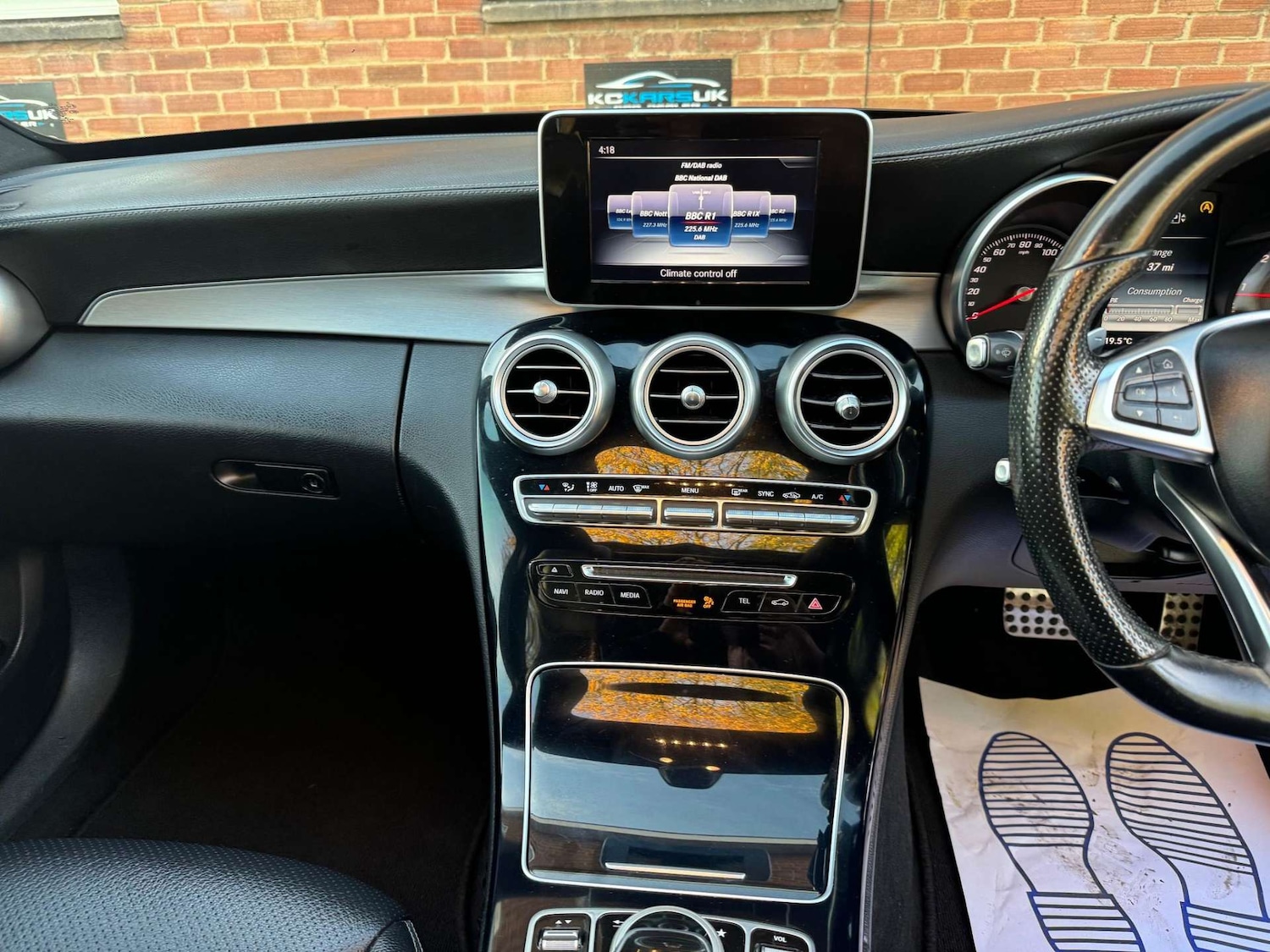 Used Mercedes-Benz C Class 2014 for sale - 76601280: Photo 8