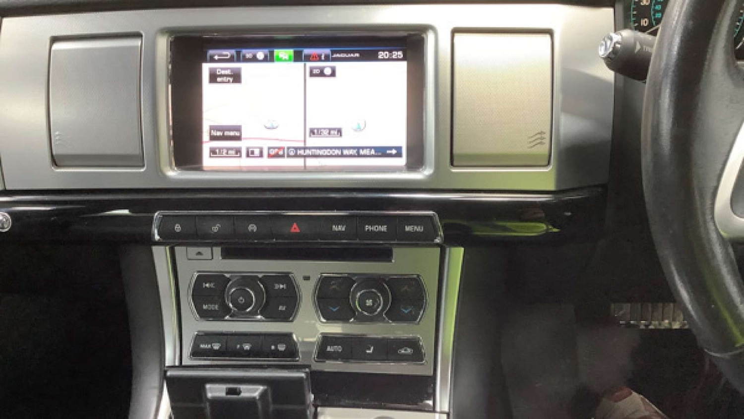 Used Jaguar XF 2015 for sale - 78213860: Photo 11