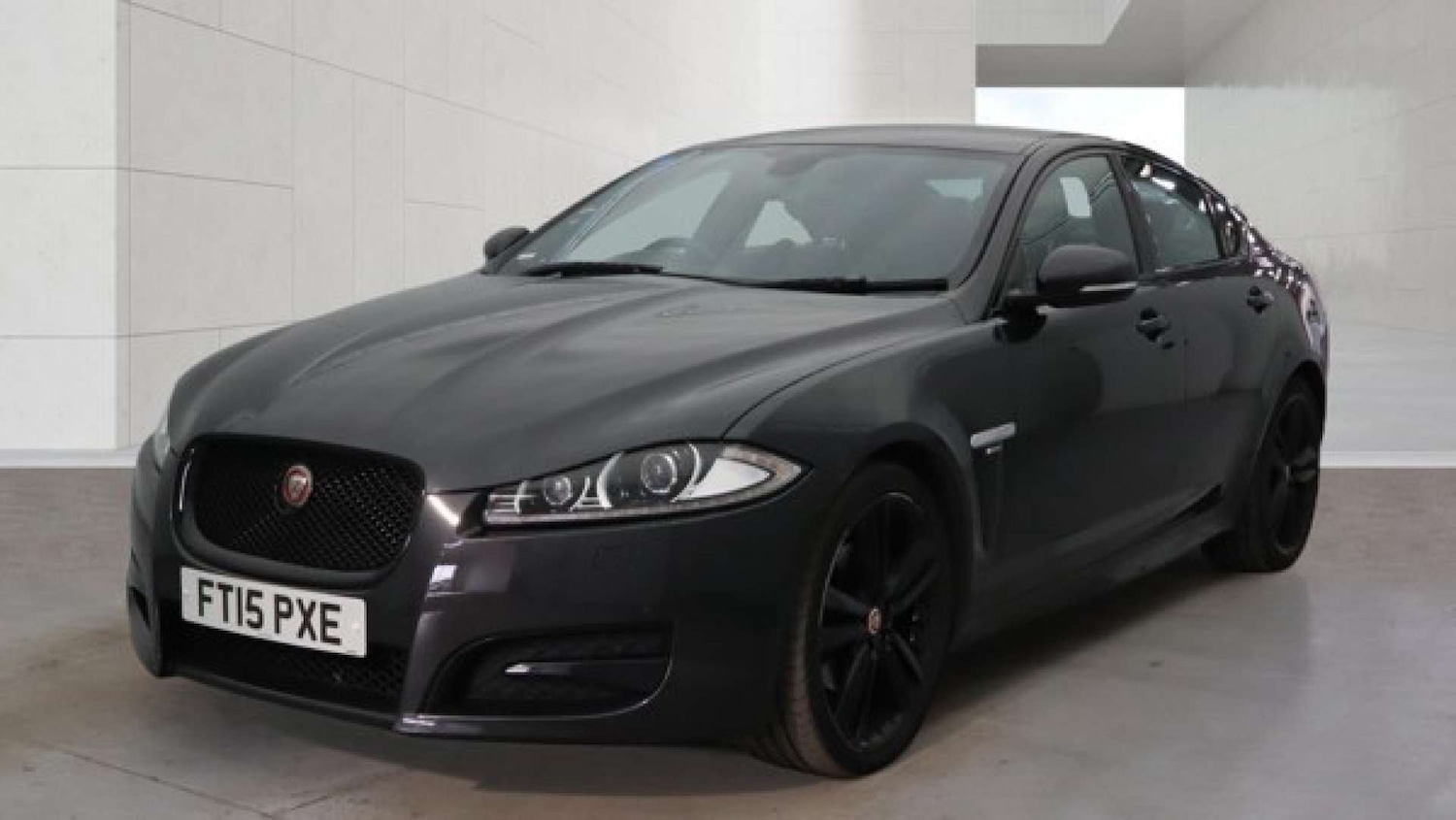Used Jaguar XF 2015 for sale - 78213860: Photo 2