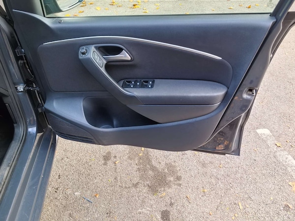 Used Volkswagen Polo 2015 for sale - 76018466: Photo 60