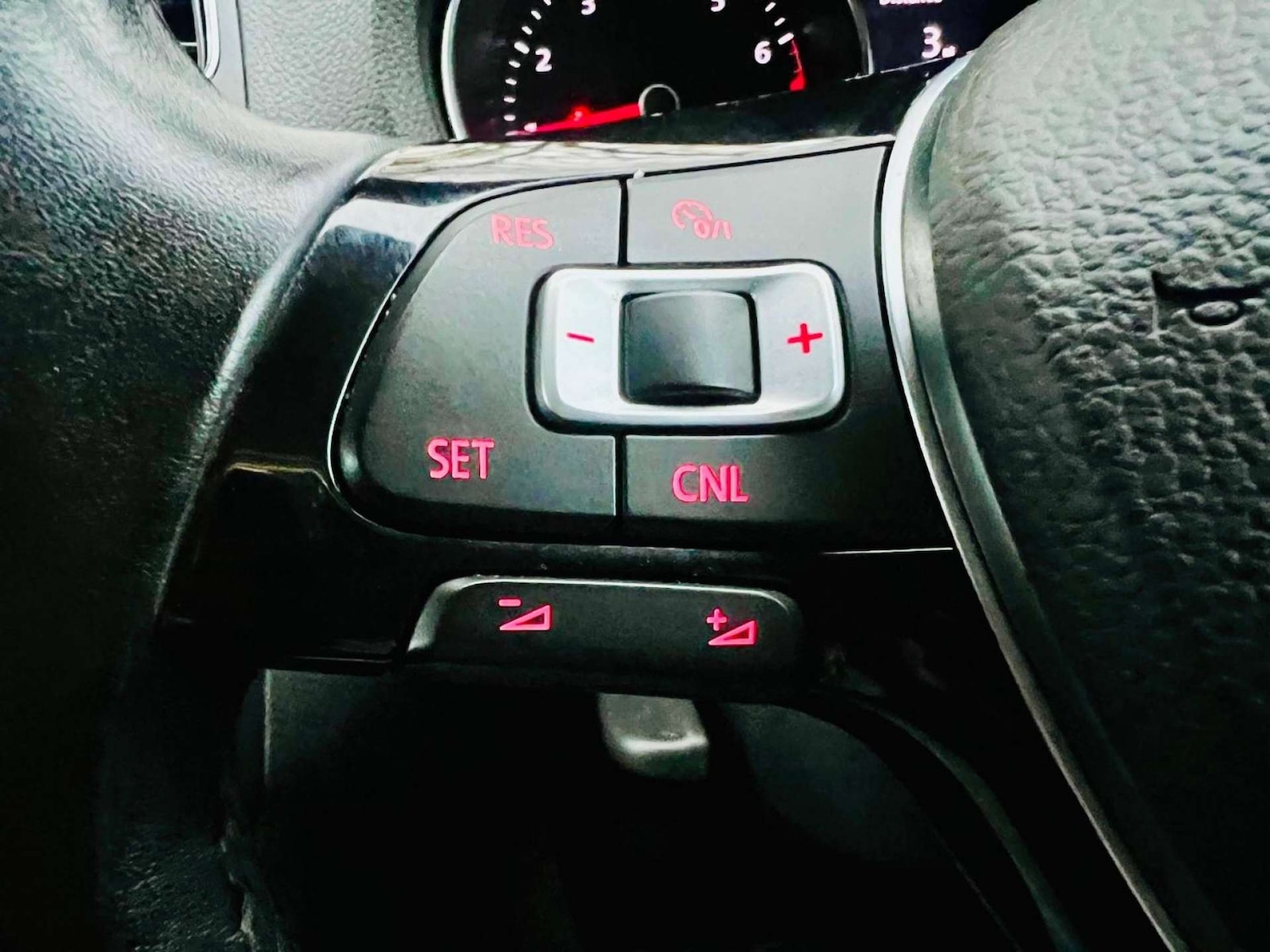 Used Volkswagen Polo 2018 for sale - 76600591: Photo 42