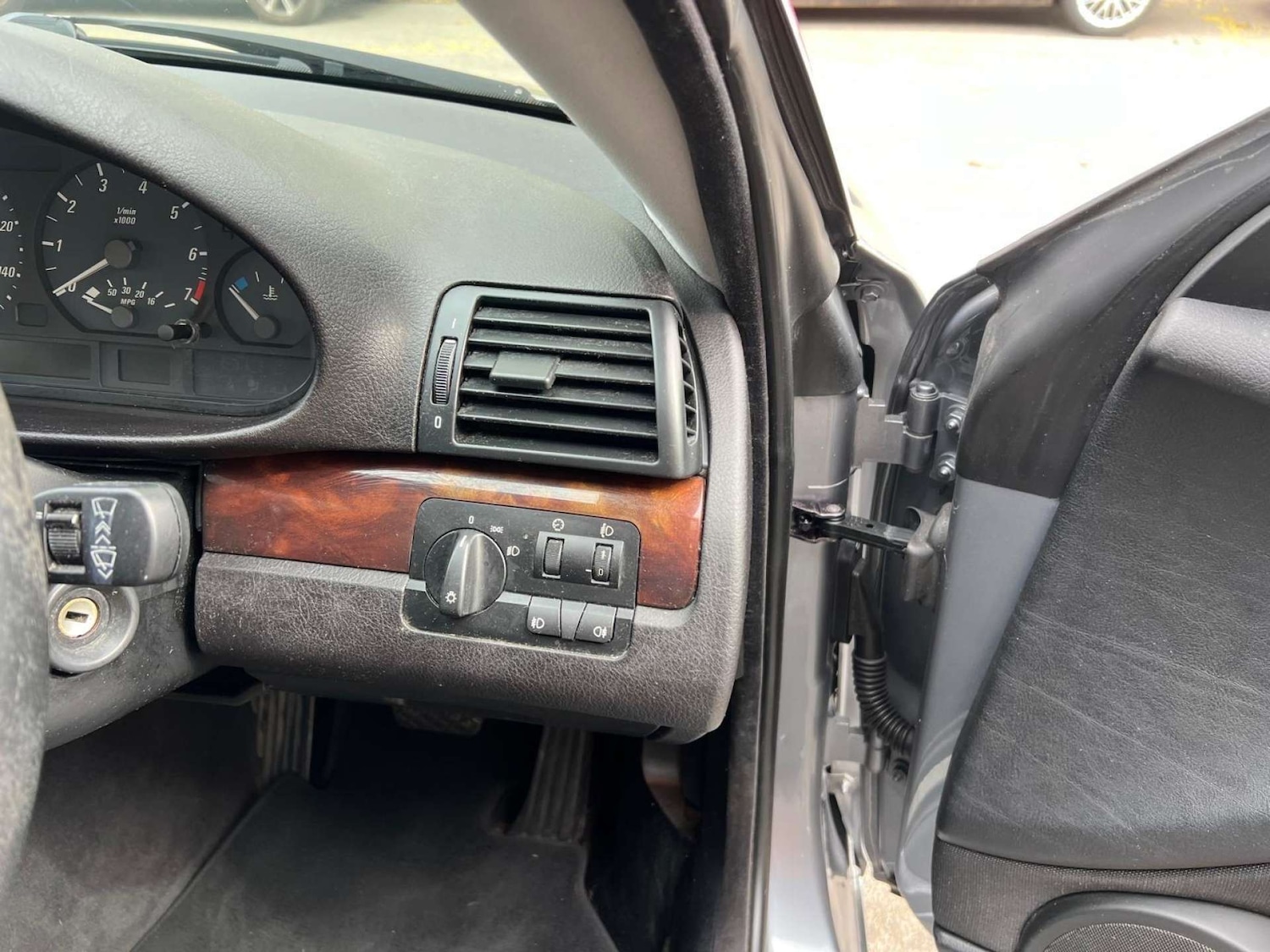 Used BMW 3 Series 2004 for sale - 76333101: Photo 45