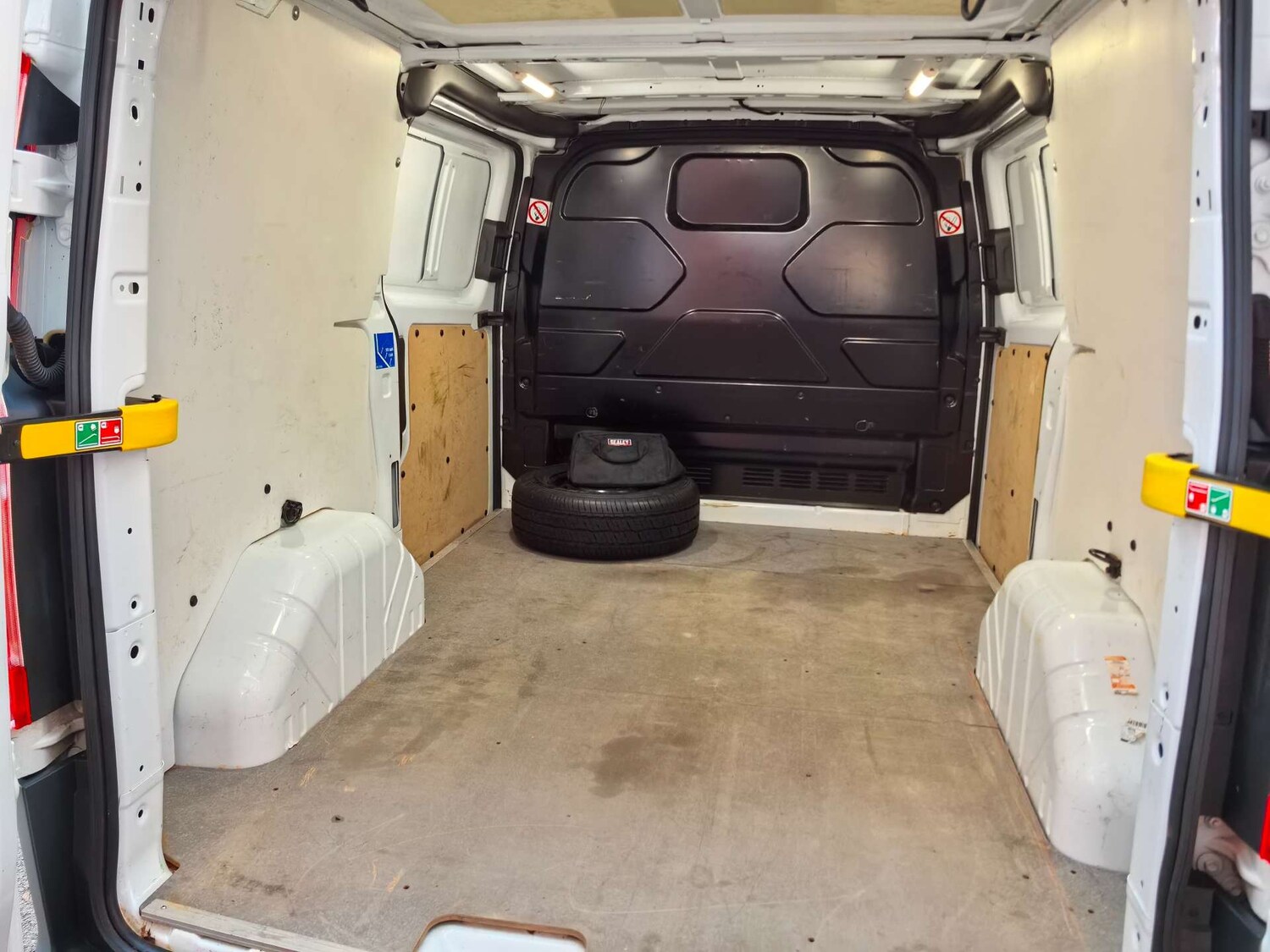 Used Ford Transit Custom 2015 for sale - 77571328: Photo 45