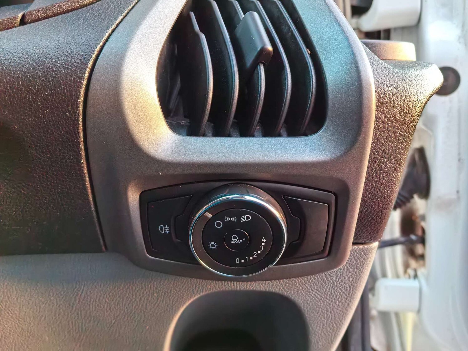 Used Ford Transit Custom 2015 for sale - 77571328: Photo 54