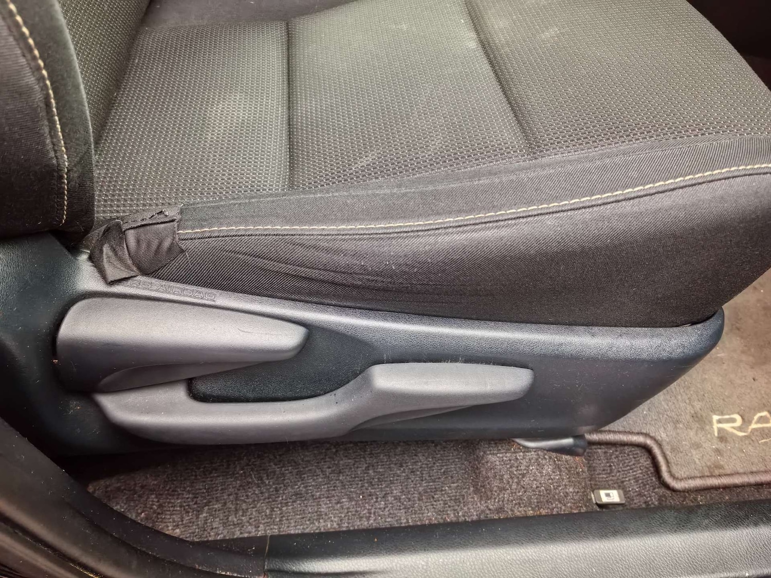 Used Toyota RAV4 2016 for sale - 76941055: Photo 19