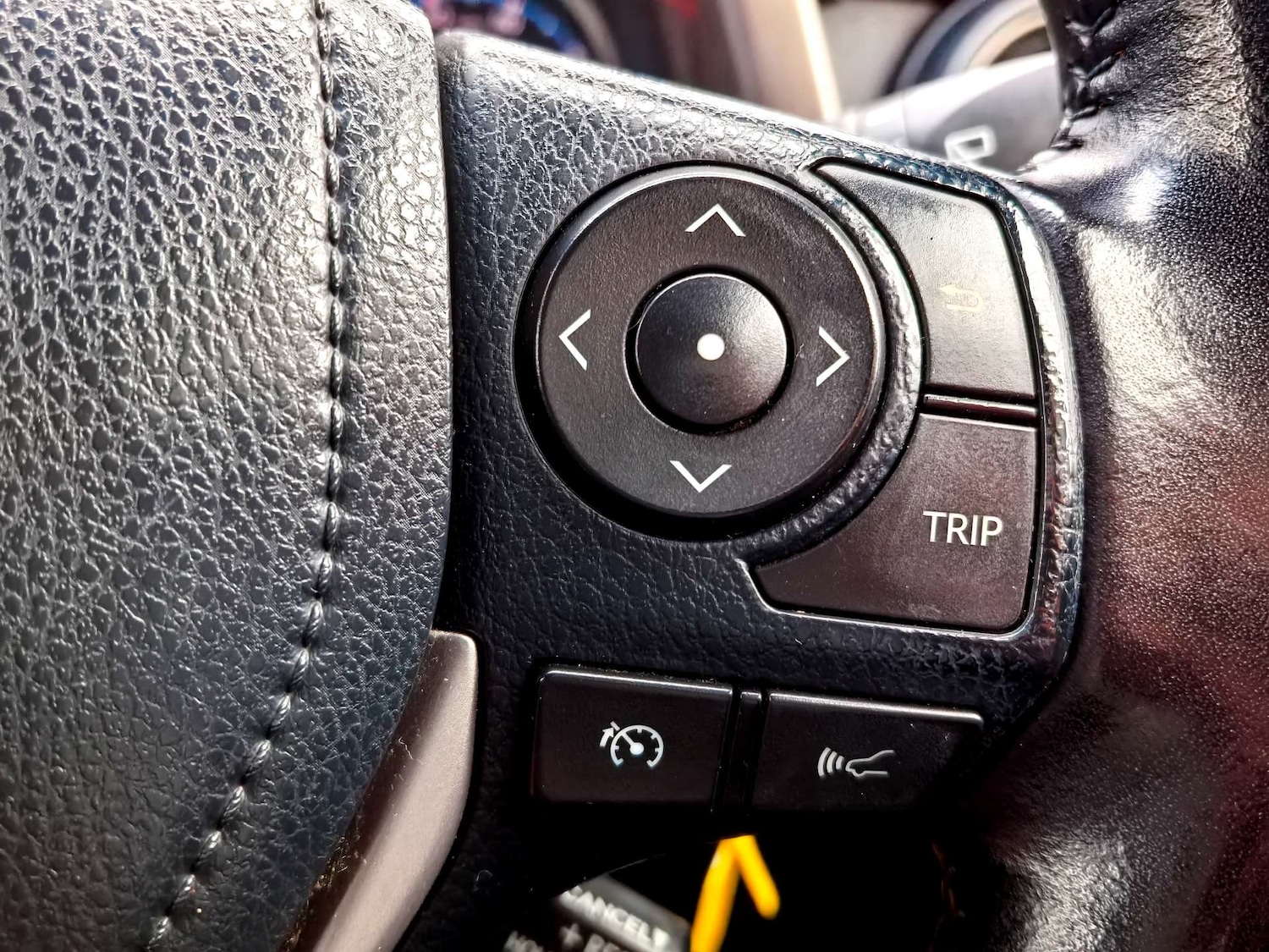 Used Toyota RAV4 2016 for sale - 76941055: Photo 23