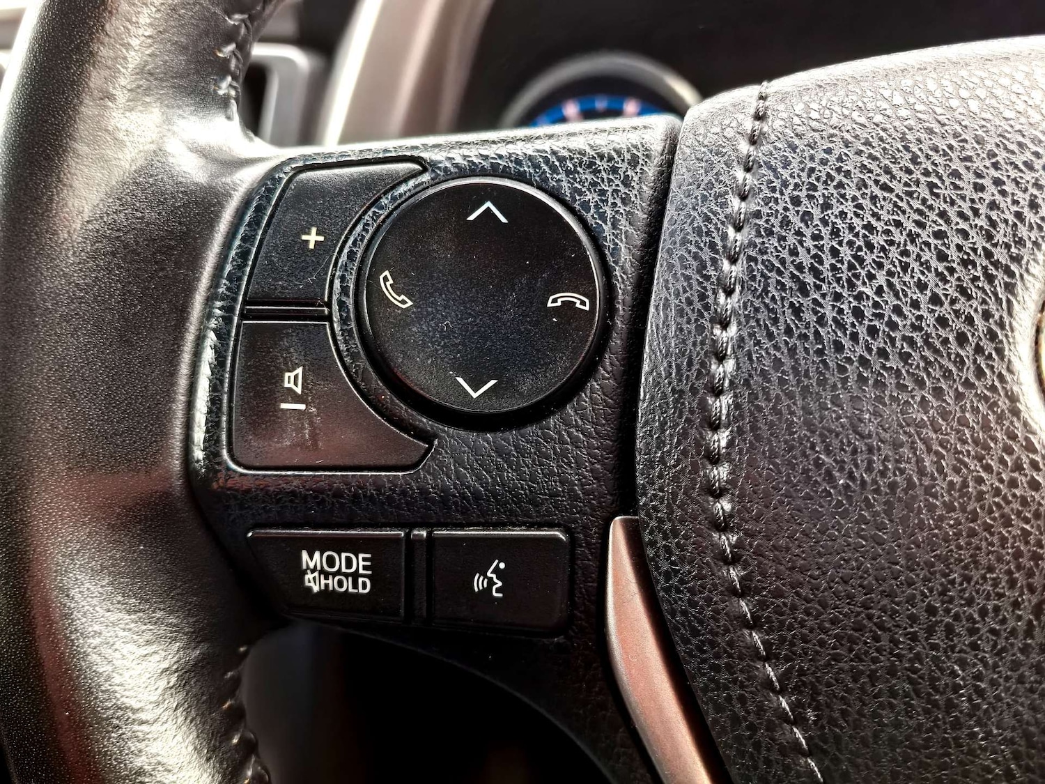 Used Toyota RAV4 2016 for sale - 76941055: Photo 24