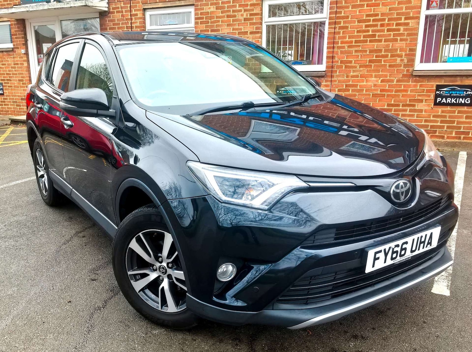 Used Toyota RAV4 2016 for sale - 76941055: Photo 78