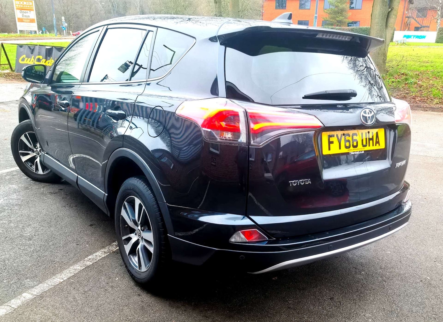 Used Toyota RAV4 2016 for sale - 76941055: Photo 86