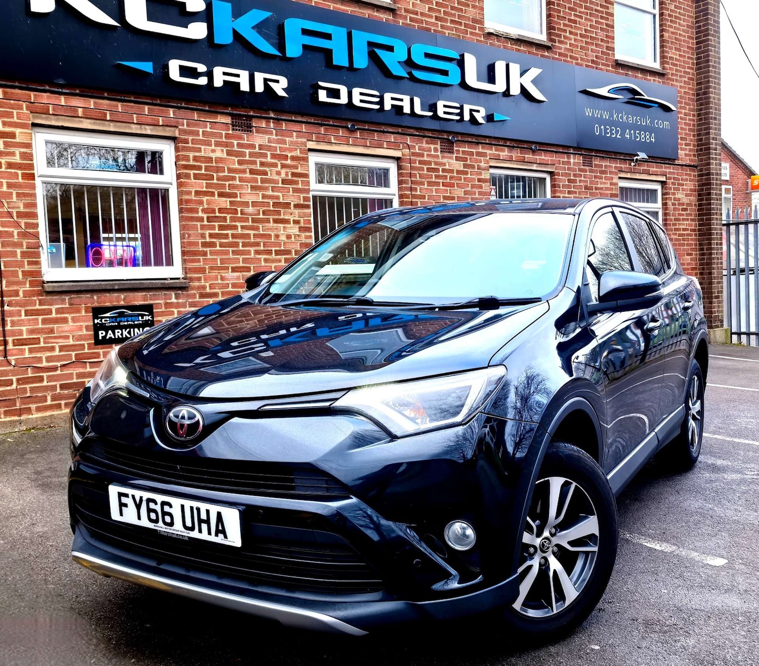 Used Toyota RAV4 2016 for sale - 76941055: Photo 95