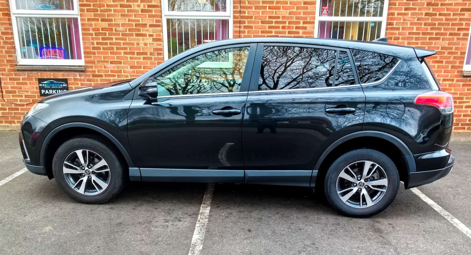Used Toyota RAV4 2016 for sale - 76941055: Photo 96
