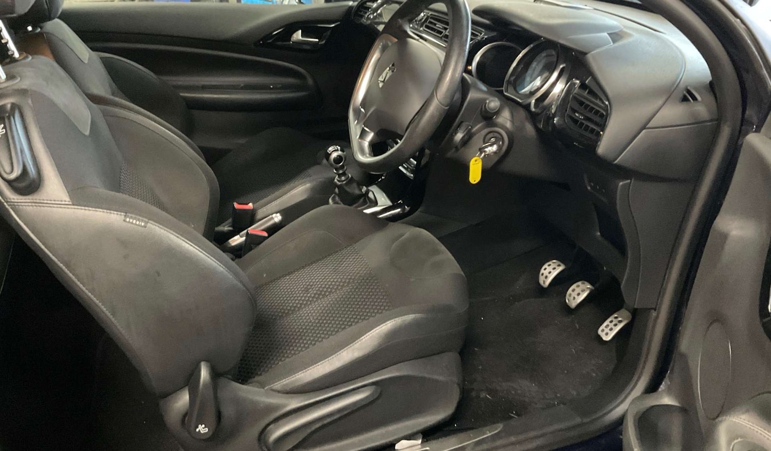 Used DS Automobiles DS 3 2016 for sale - 76941039: Photo 8