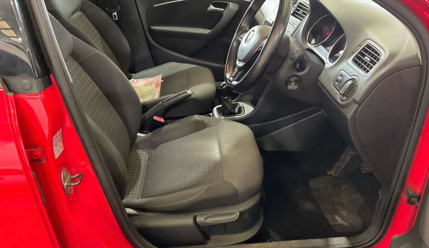 Used Volkswagen Polo 2015 for sale - 77979863: Photo 8