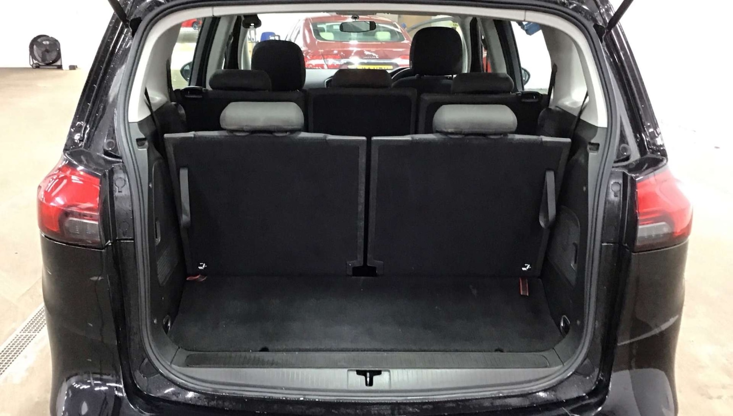 Used Vauxhall Zafira 2017 for sale - 77053040: Photo 10