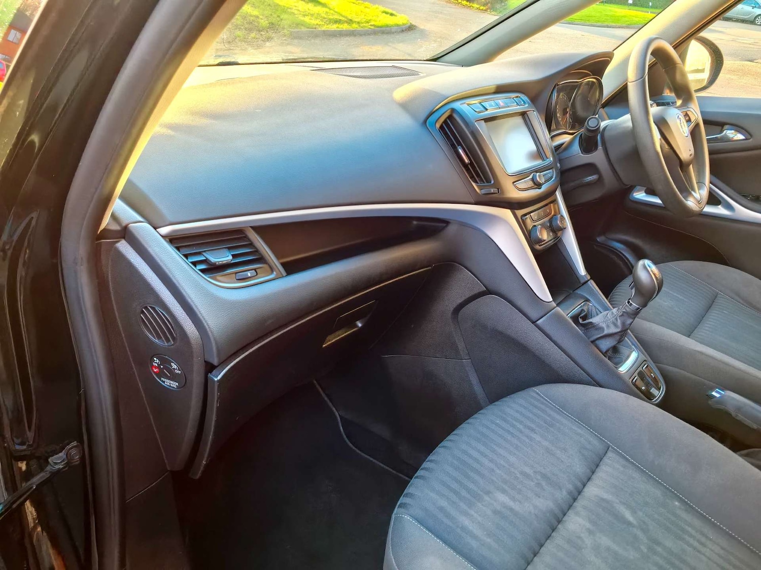 Used Vauxhall Zafira Tourer 2017 for sale - 77053040: Photo 16