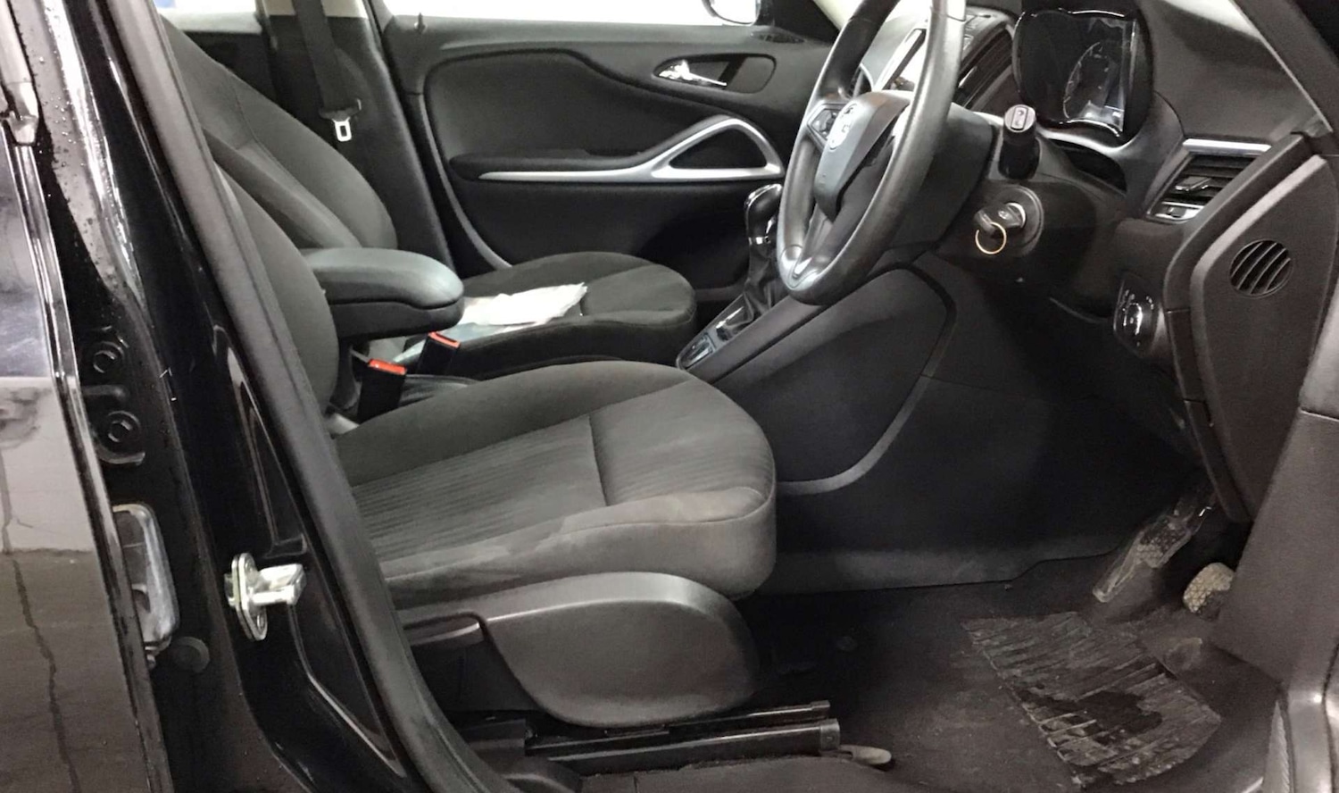 Used Vauxhall Zafira 2017 for sale - 77053040: Photo 9